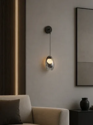 دیوارکوب آکویا با قطر حباب 19 در 10 و به رنگ حباب دودی - مدنور