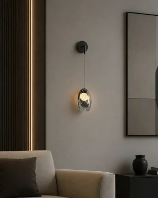 دیوارکوب آکویا با قطر حباب 19 در 10 و به رنگ حباب دودی - مدنور